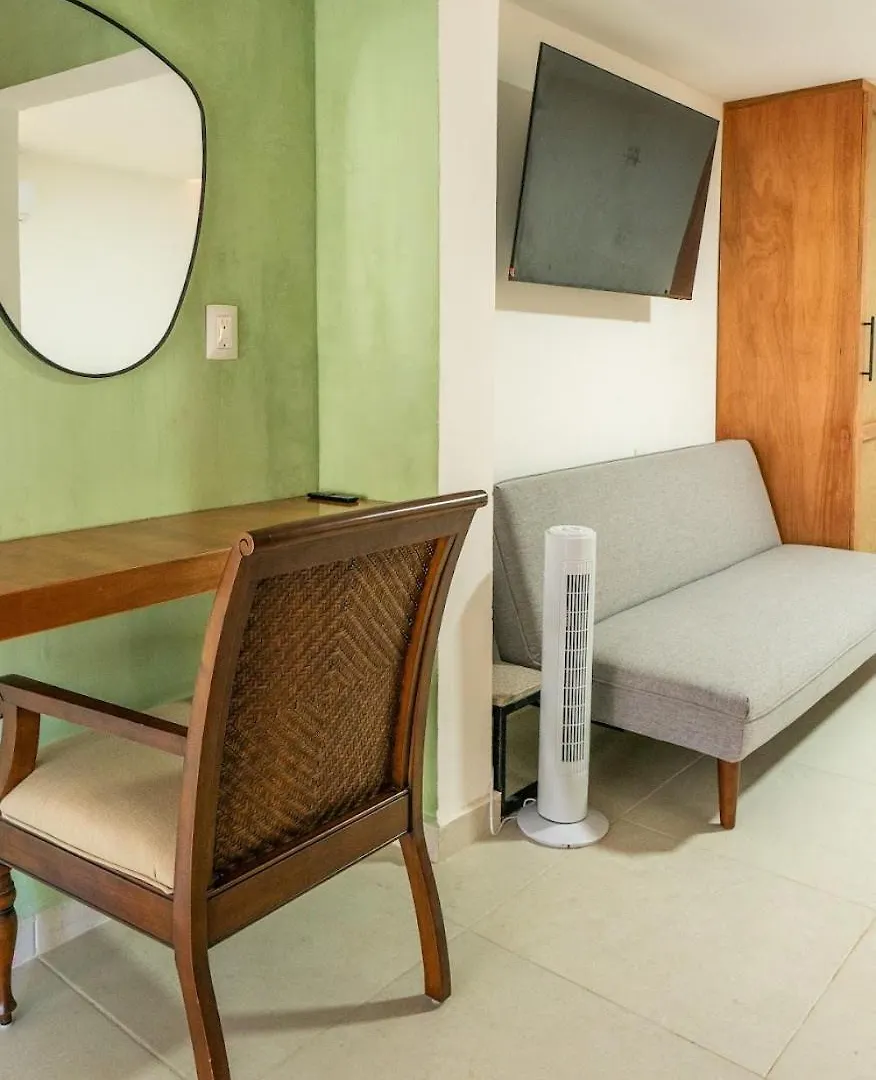 Habitacion Privada Con Alberca Chetumal Mexico